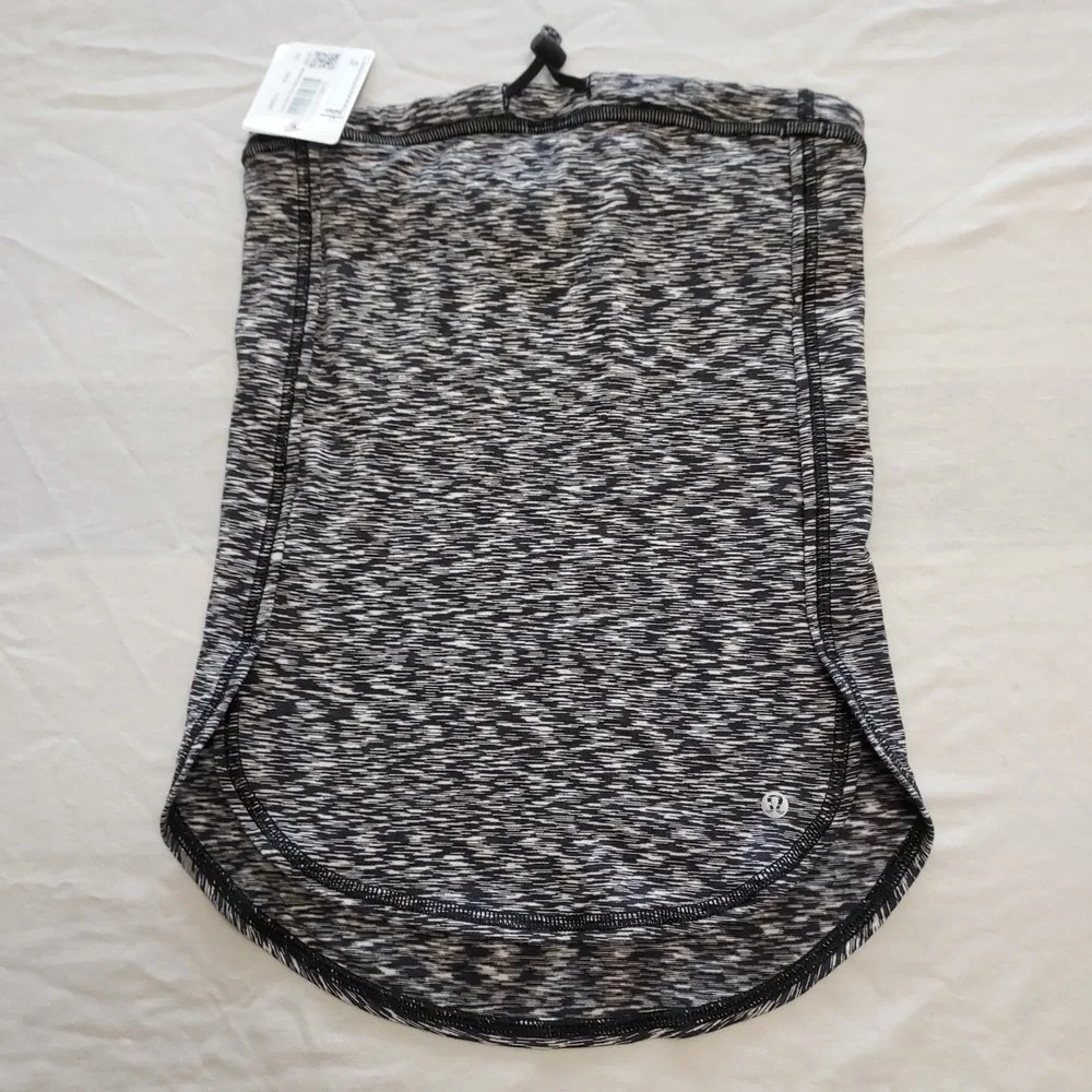 Lululemon Cross Chill Run Neckwarmer‎ Gaiter Space Dye Black White Reflective